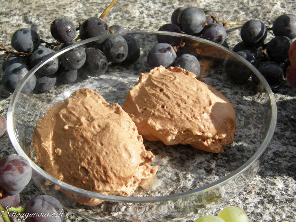 Schokoladenmousse mit Grappa aus Americana-Trauben